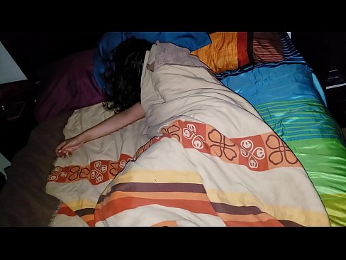 ❤️ Stepson yana dukan mahaifiyar mahaifiyarsa yayin da take barci. ️❌ Batsa kawai ❤